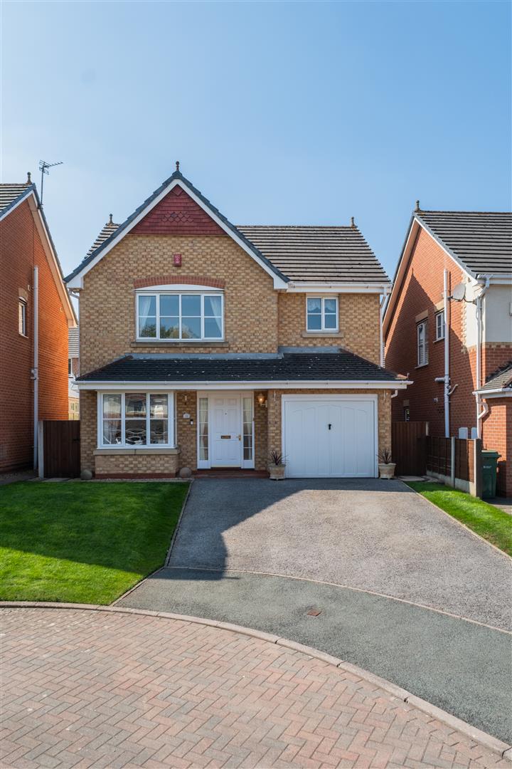 4 bedroom  Detached House for Sale in Northwich